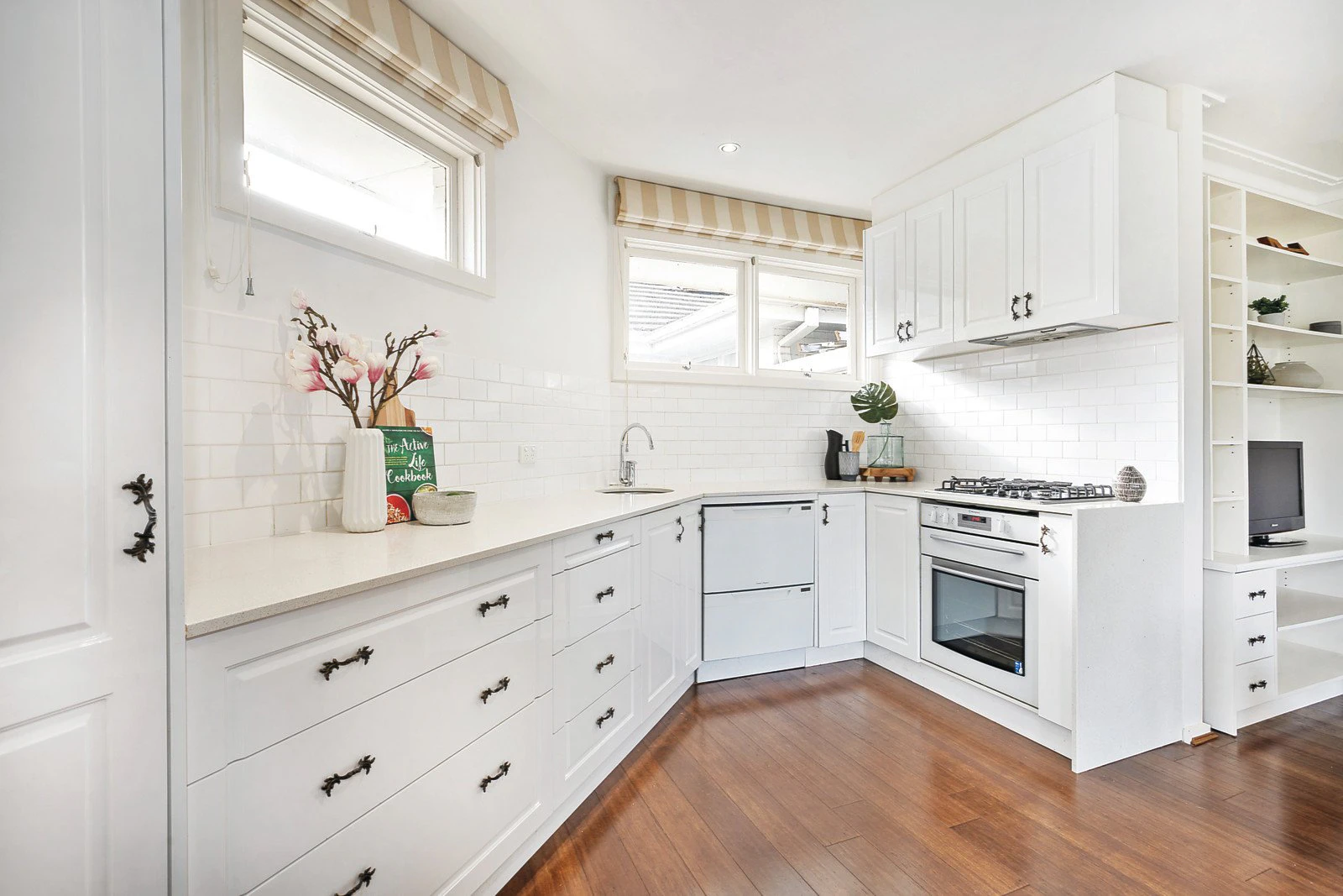 2/13 Parliament Street, Brighton, VIC