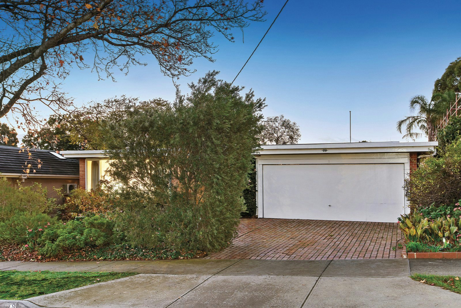 19 Leura Grove, Hawthorn East, VIC