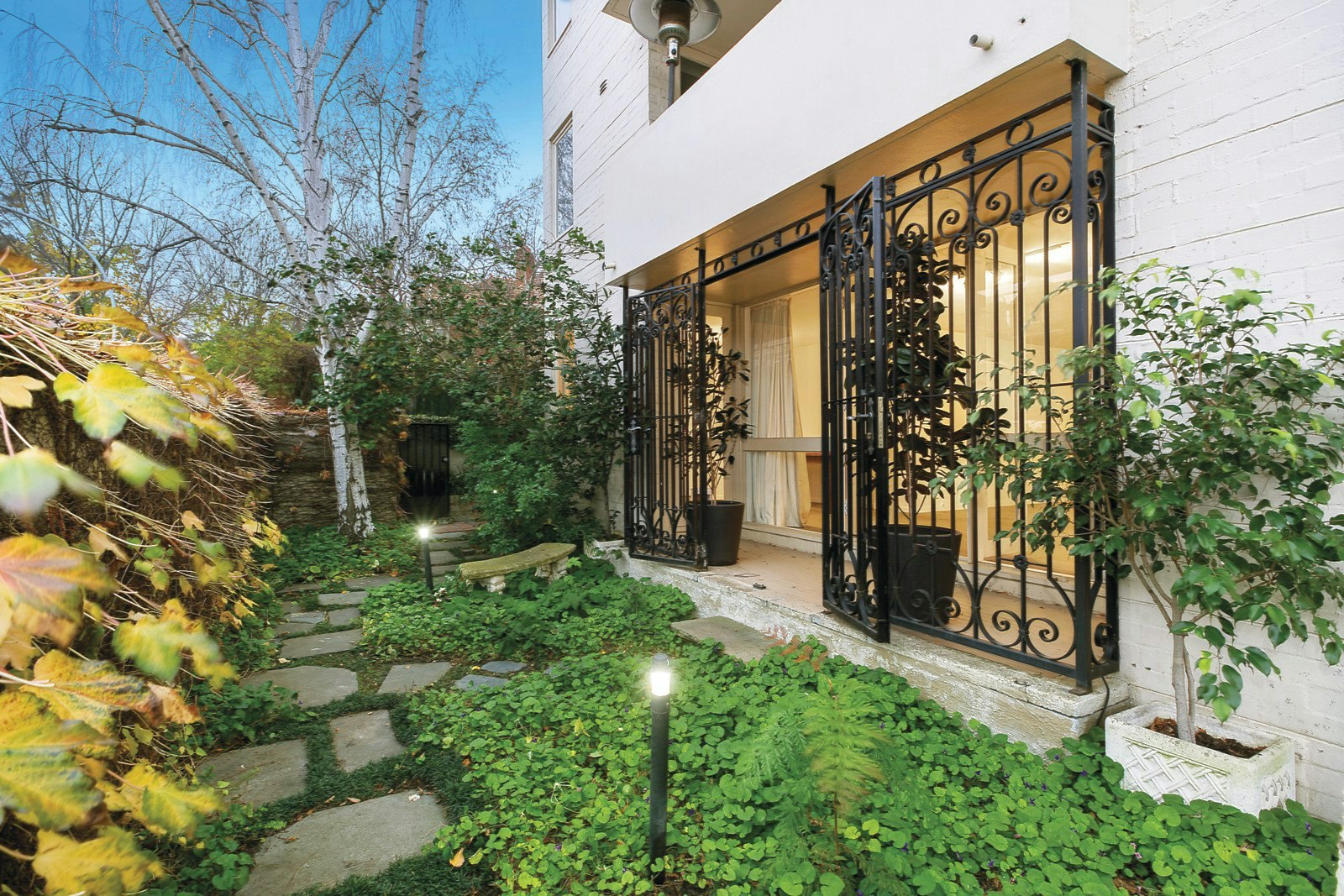 1/60 Clowes Street, South Yarra, VIC