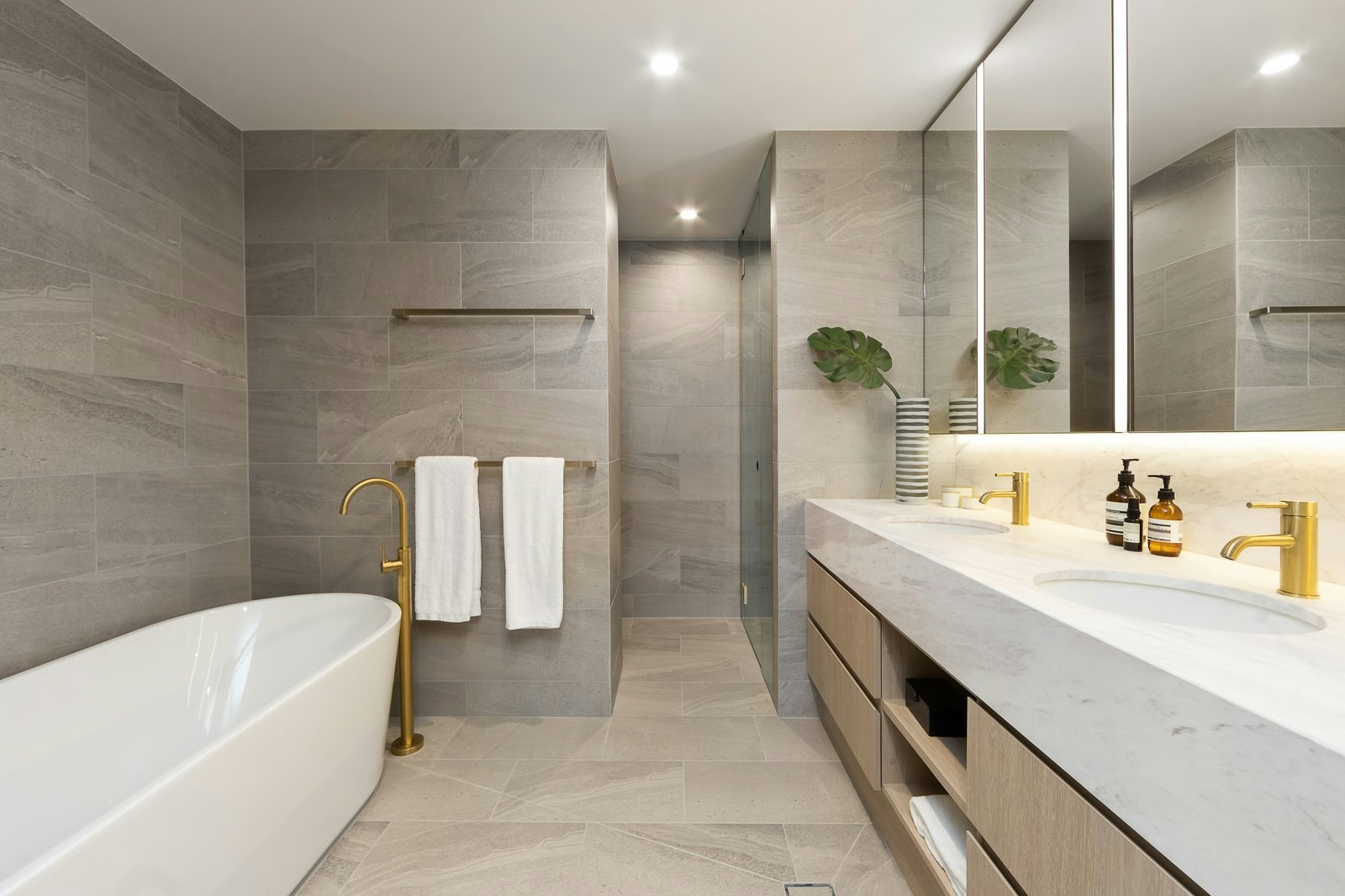 702/382 Burwood Road, Hawthorn, VIC