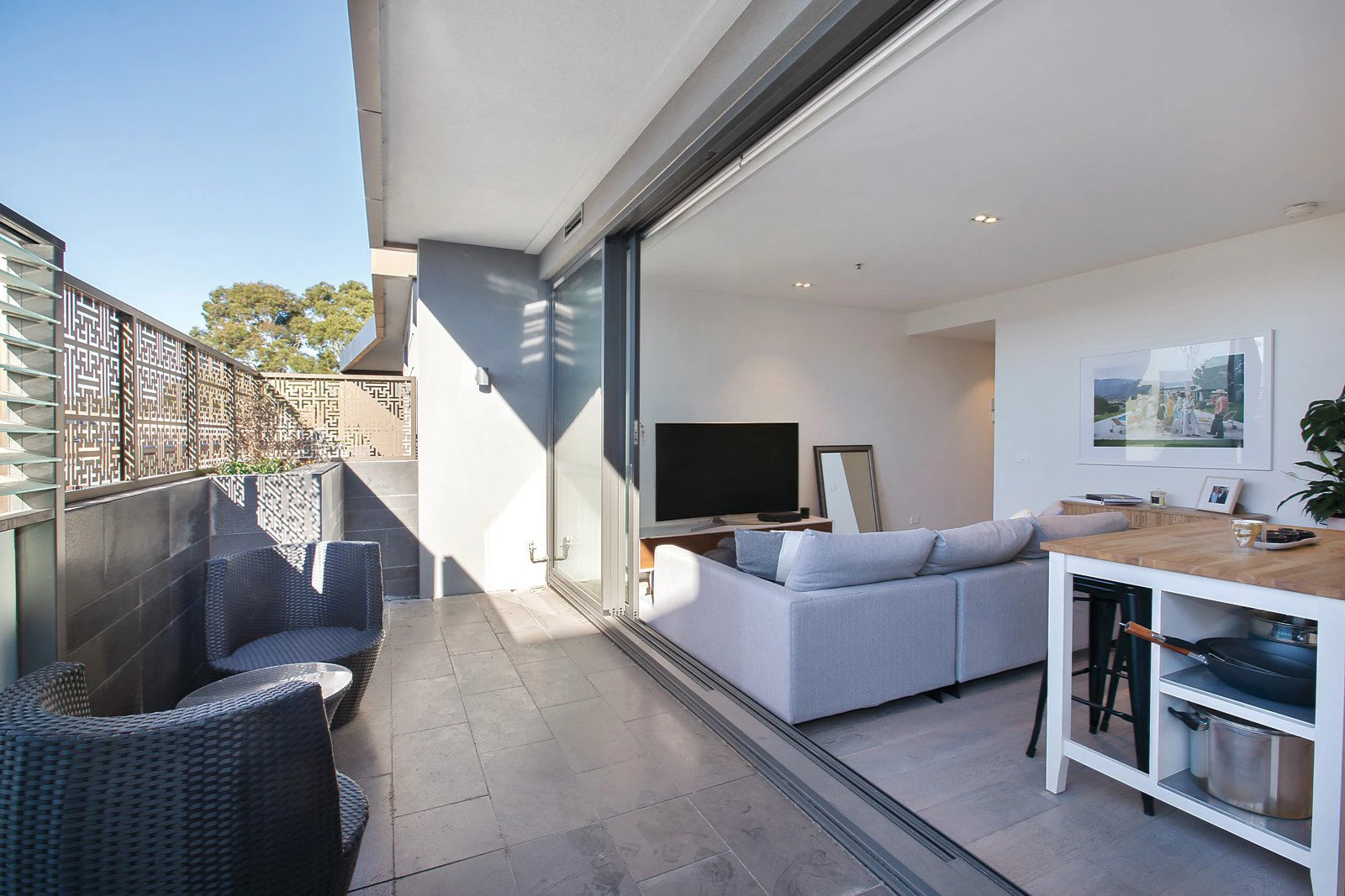203/2 Cromwell Road, South Yarra, VIC