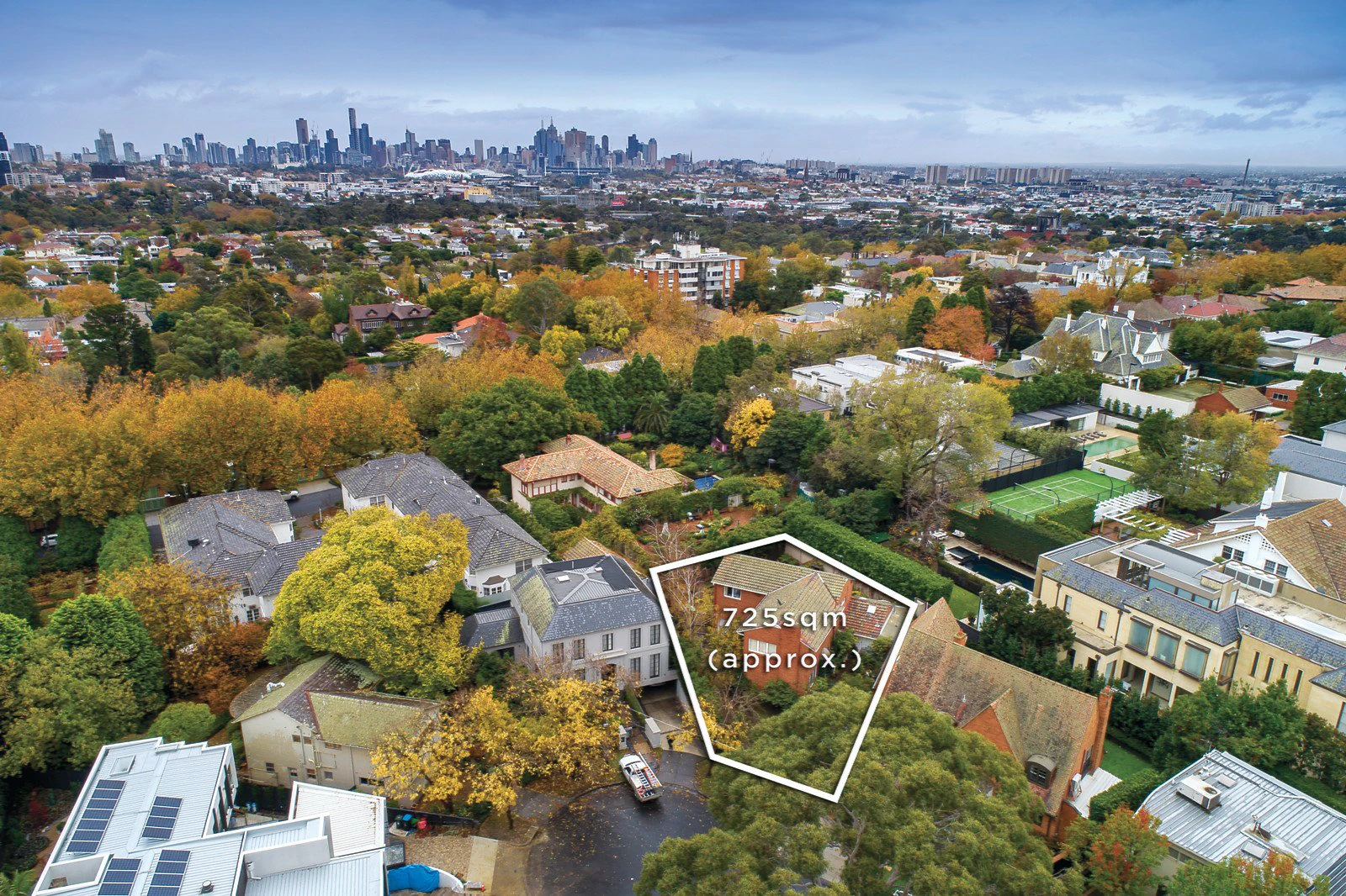 6 McMaster Court, Toorak, VIC