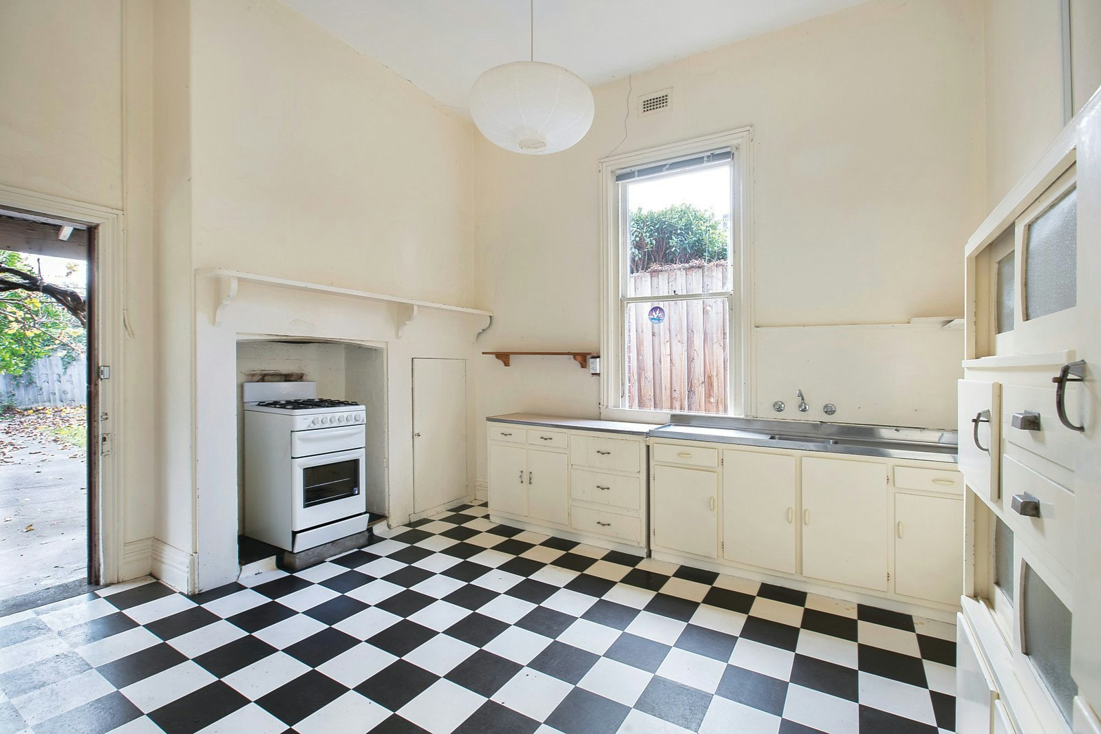 8 Staniland Avenue, Malvern, VIC