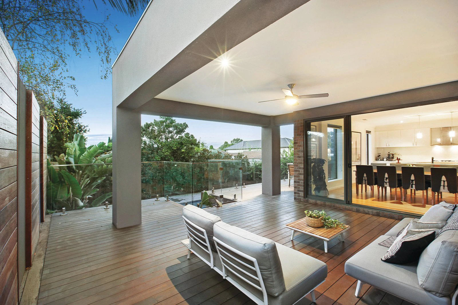 21 Carnegie Avenue, Kew East, VIC