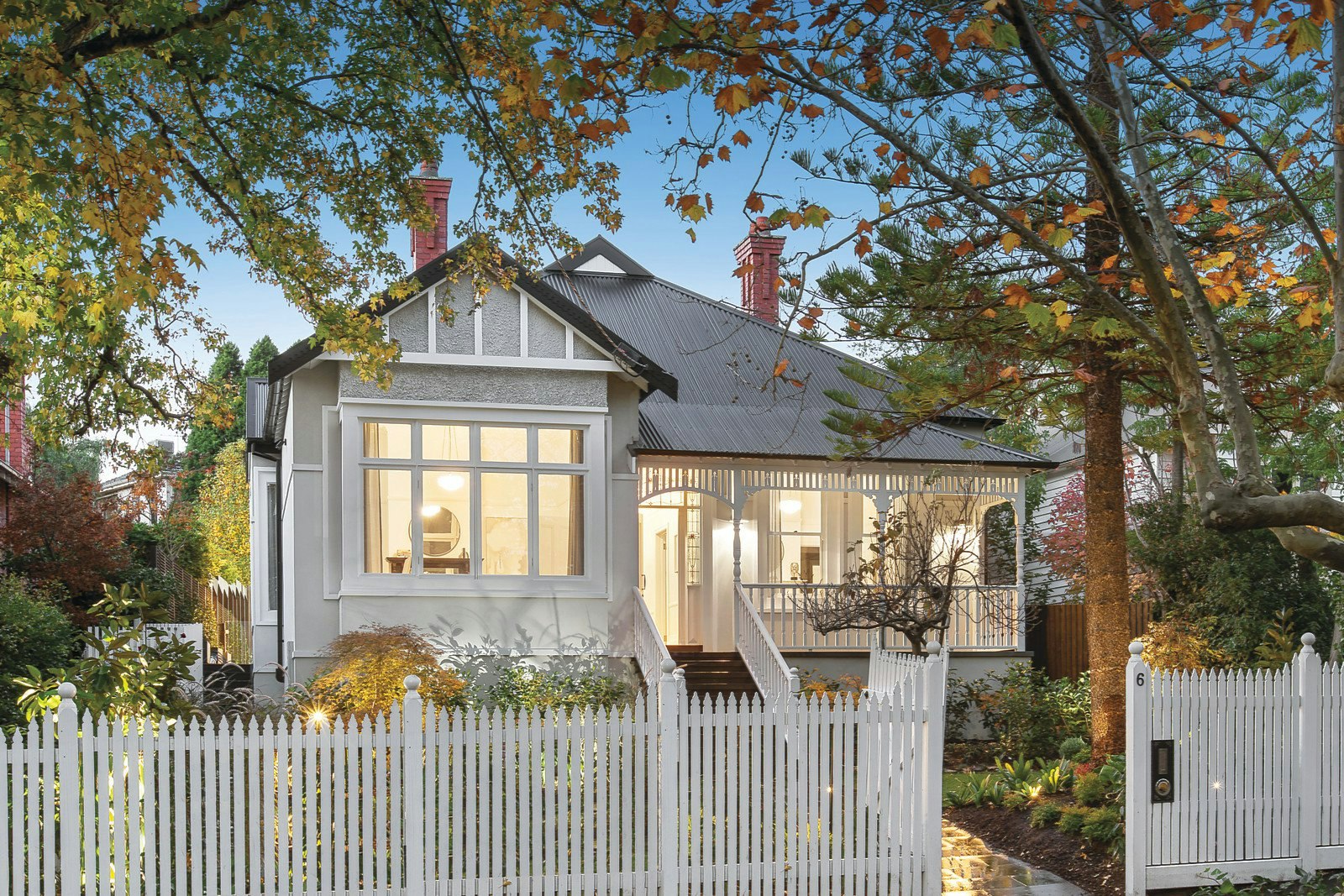 6 Dudley Parade, Canterbury, VIC