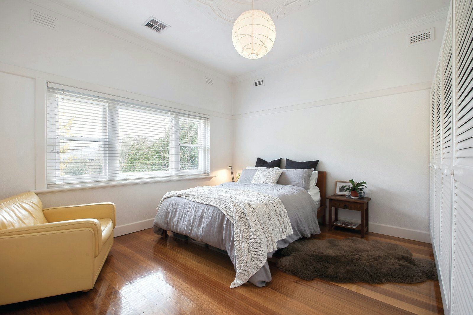 2 Bennett Parade, Kew East, VIC