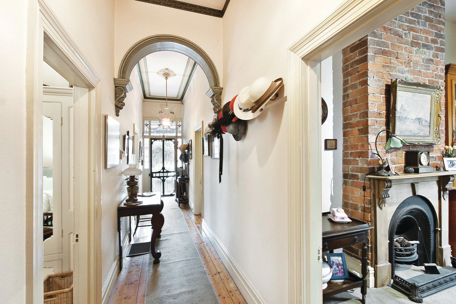 15 Stanley Avenue, Hawthorn East, VIC