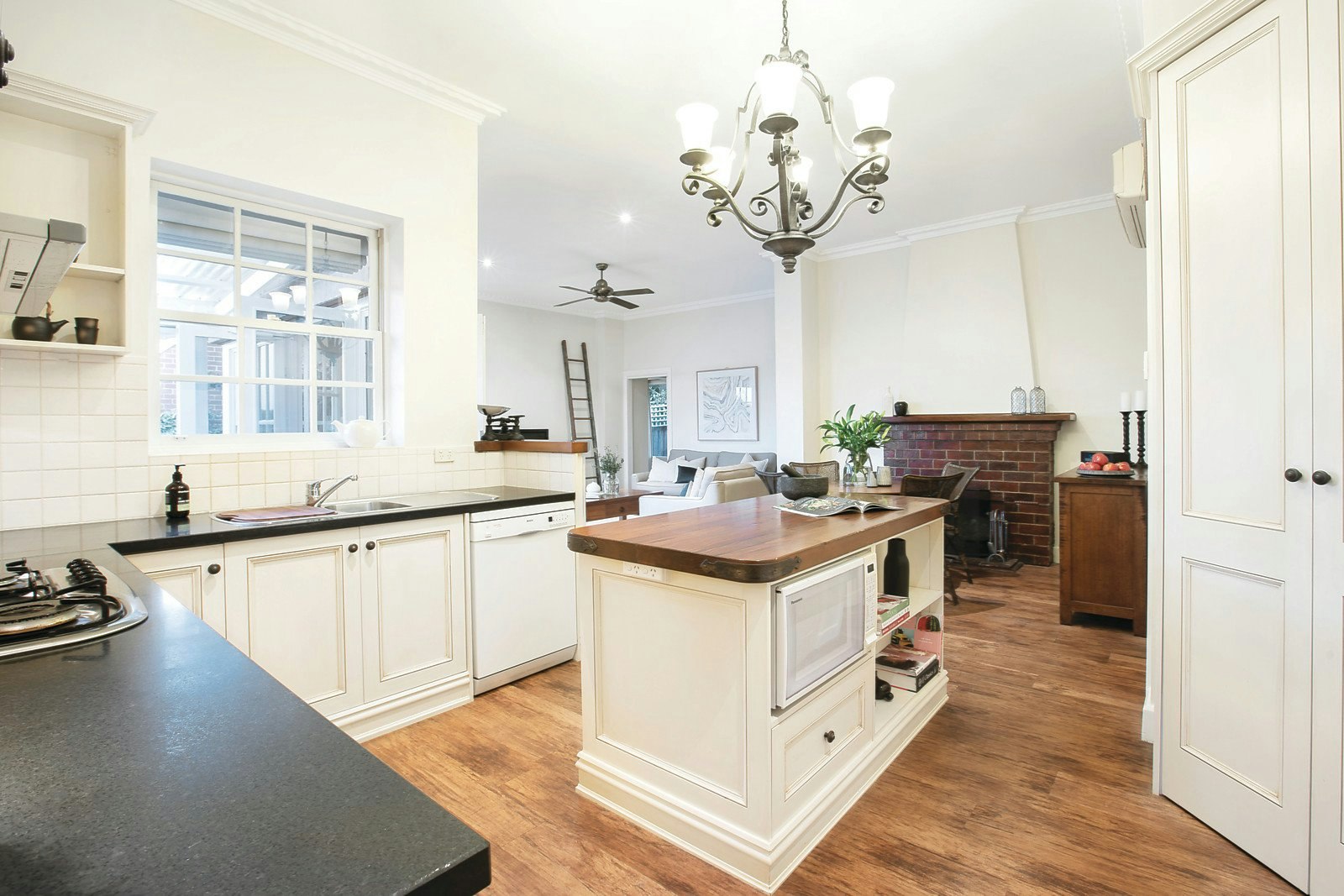 155 Summerhill Road, Glen Iris, VIC