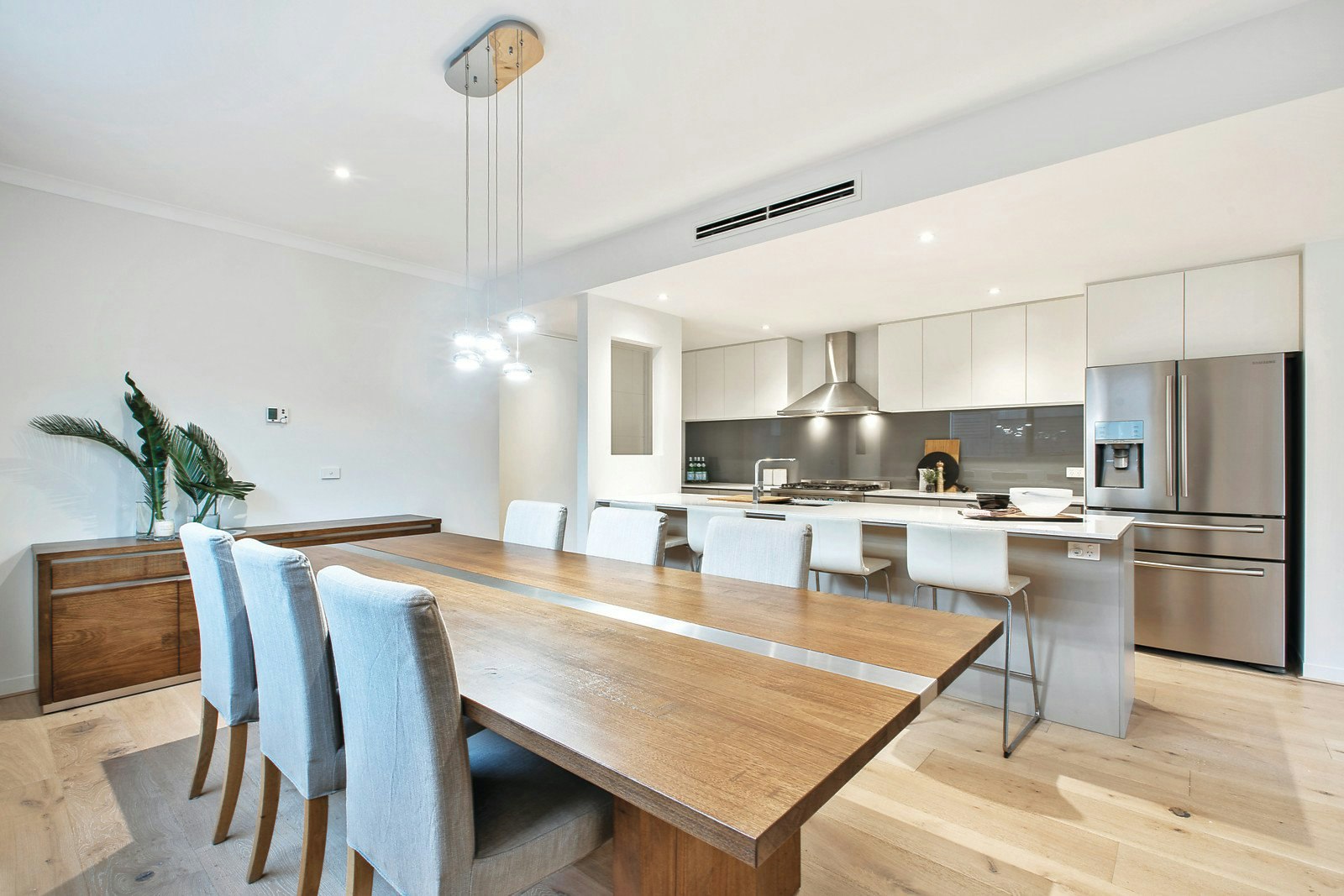 9b Small Road, Bentleigh, VIC