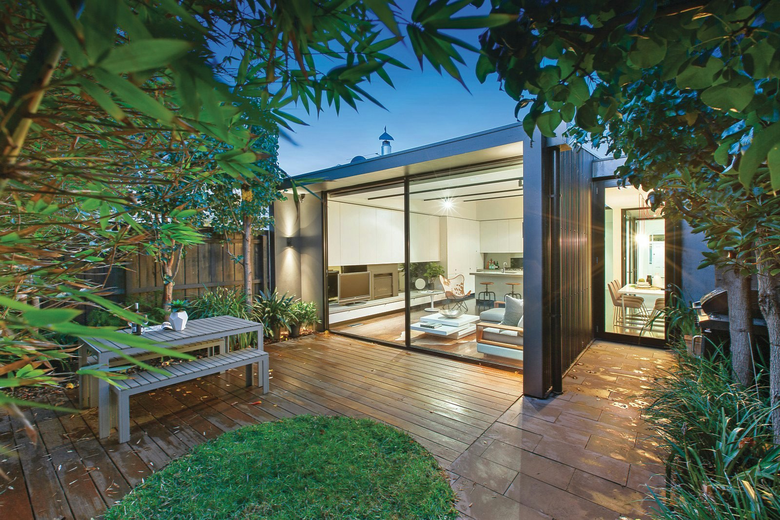 10 Violet Grove, Hawthorn, VIC