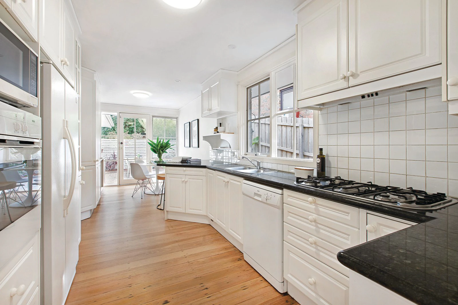 32 Park Road, Mount Waverley, VIC