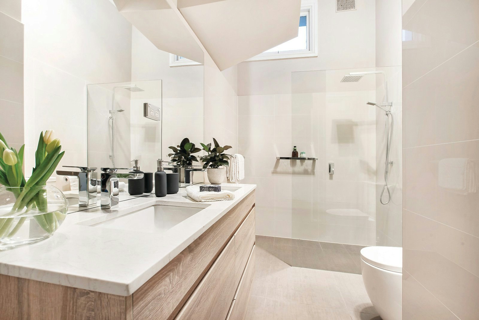 3 Wiltshire Drive, Kew, VIC