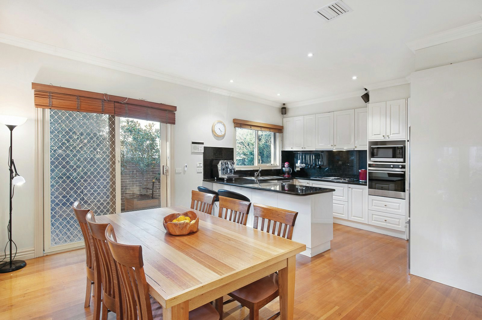 1/1 Hood Street, Mont Albert, VIC