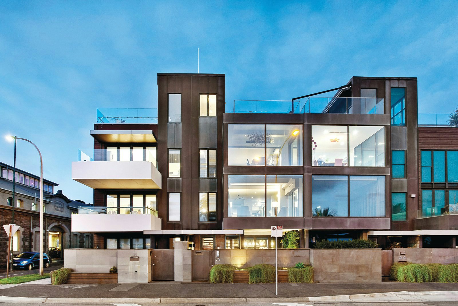 25 Beach Street, Port Melbourne, VIC