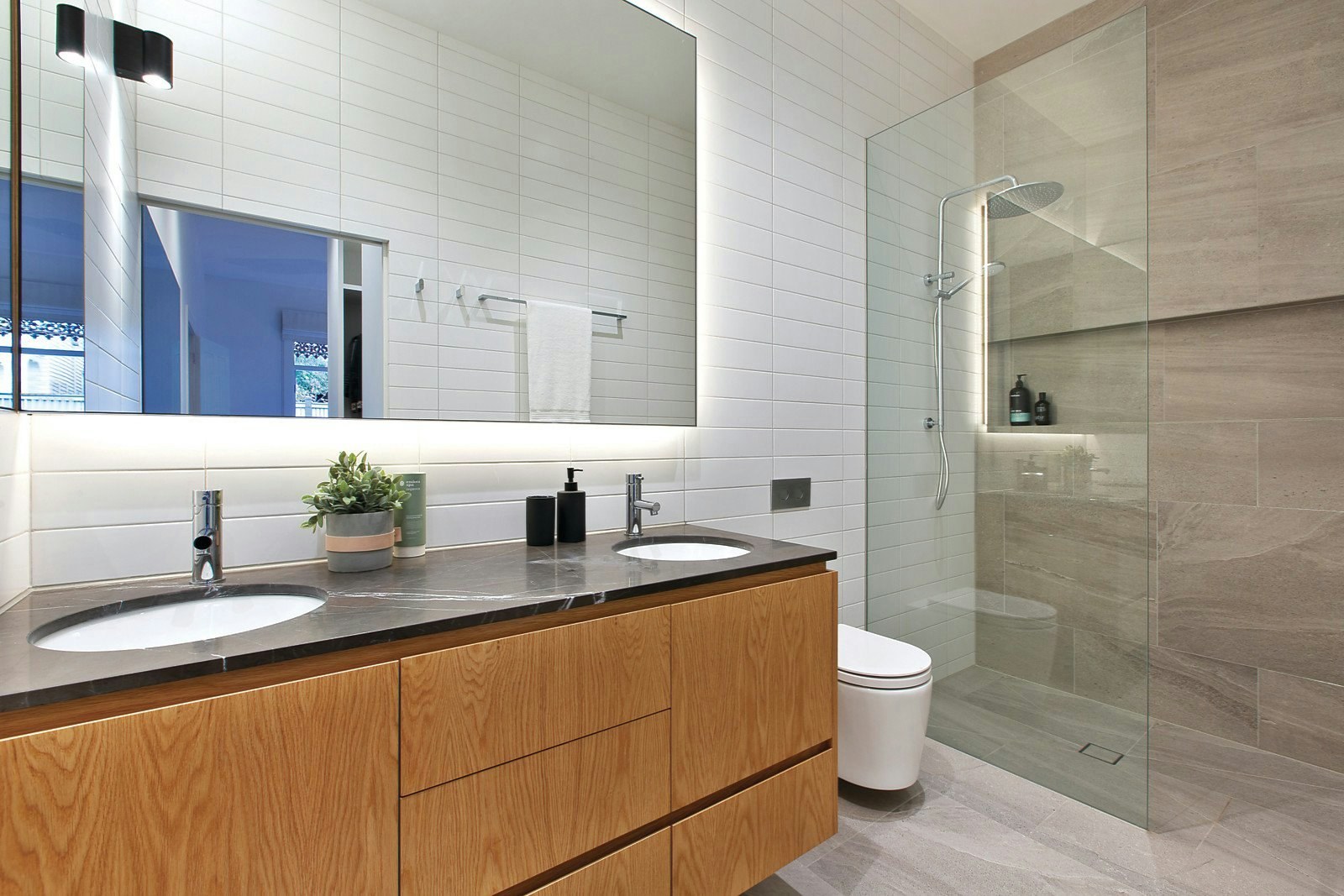 33 Charles Street, St Kilda, VIC