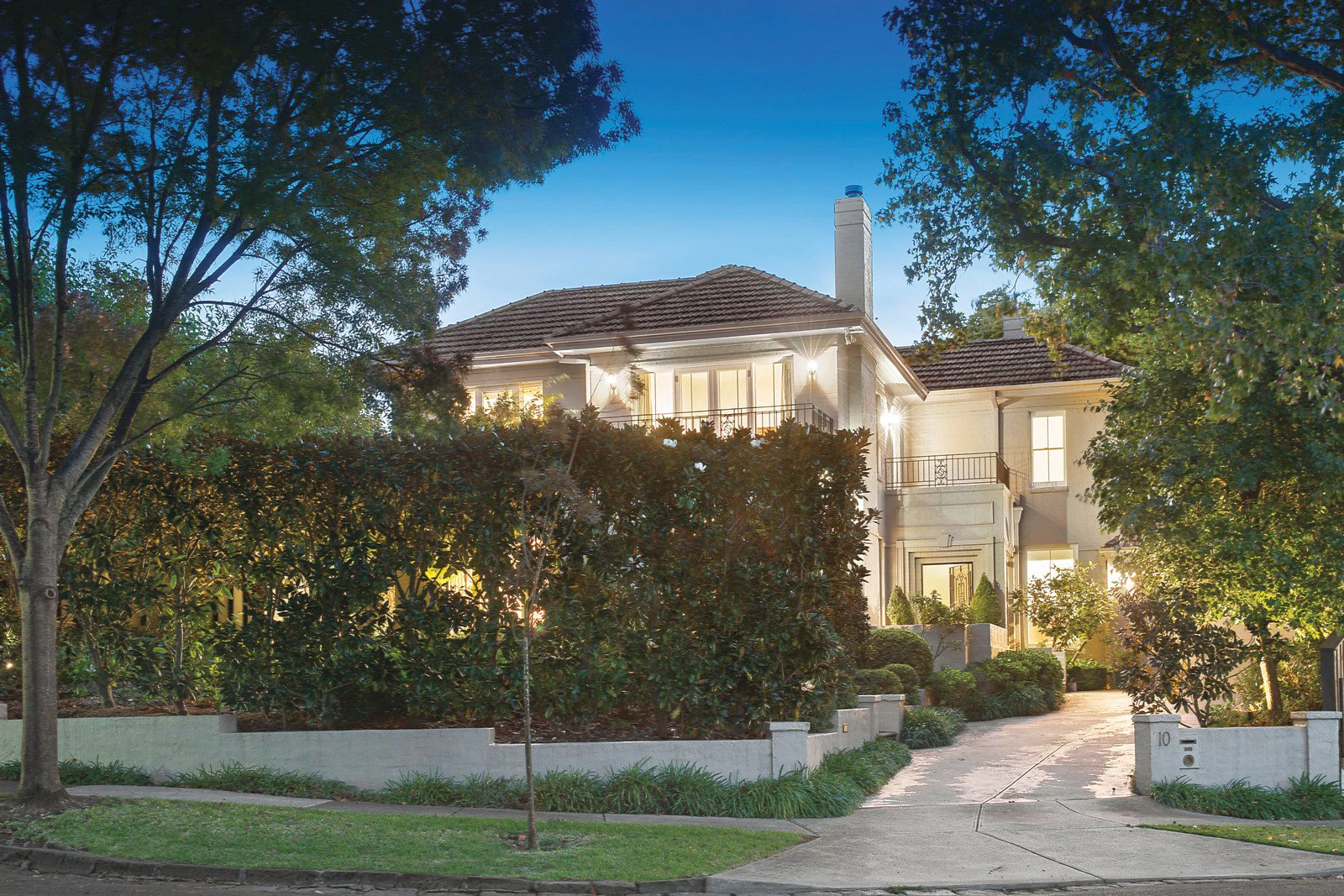 10 Scotsburn Grove, Toorak, VIC