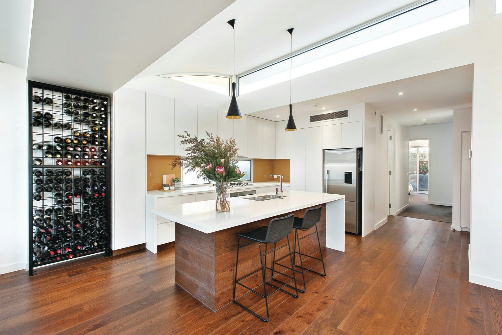 Penthouse, 22 Wave Street, Elwood, VIC