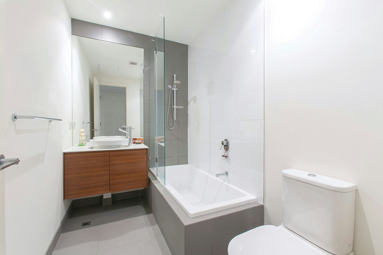 2/100 Burke Road, Malvern East, VIC