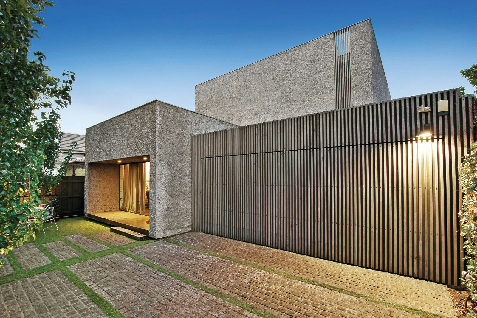 19a Valentine Grove, Armadale, VIC