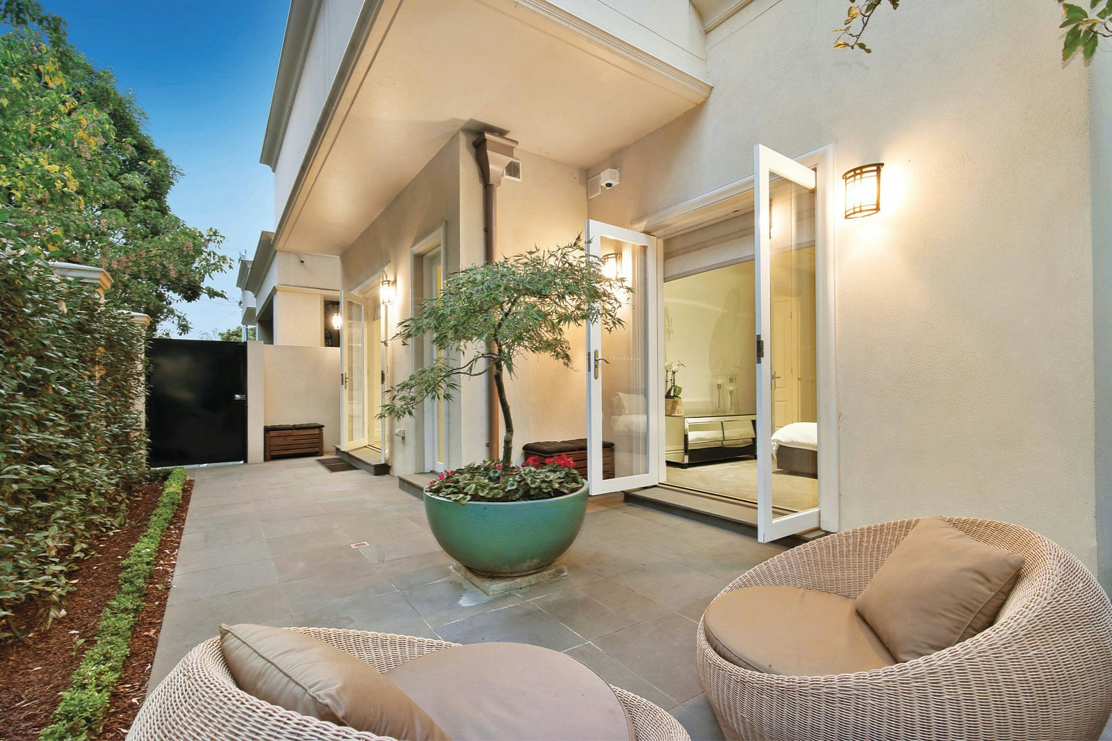 2/54 Wattle Road, Hawthorn, VIC