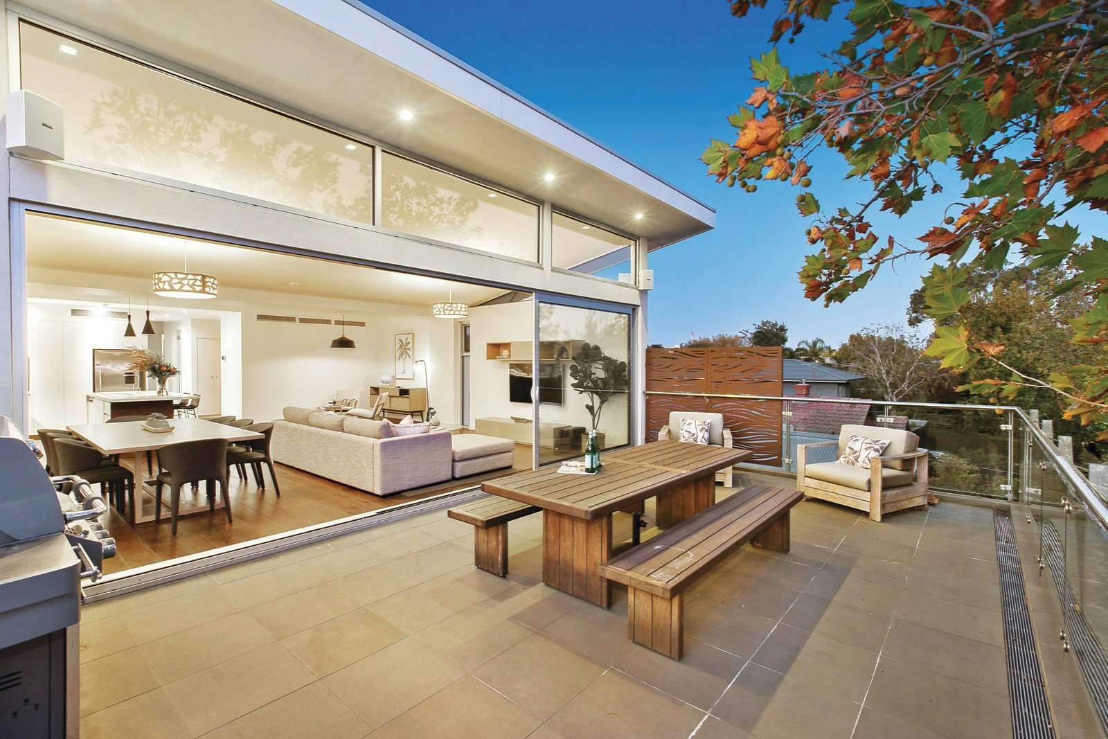 Penthouse, 22 Wave Street, Elwood, VIC