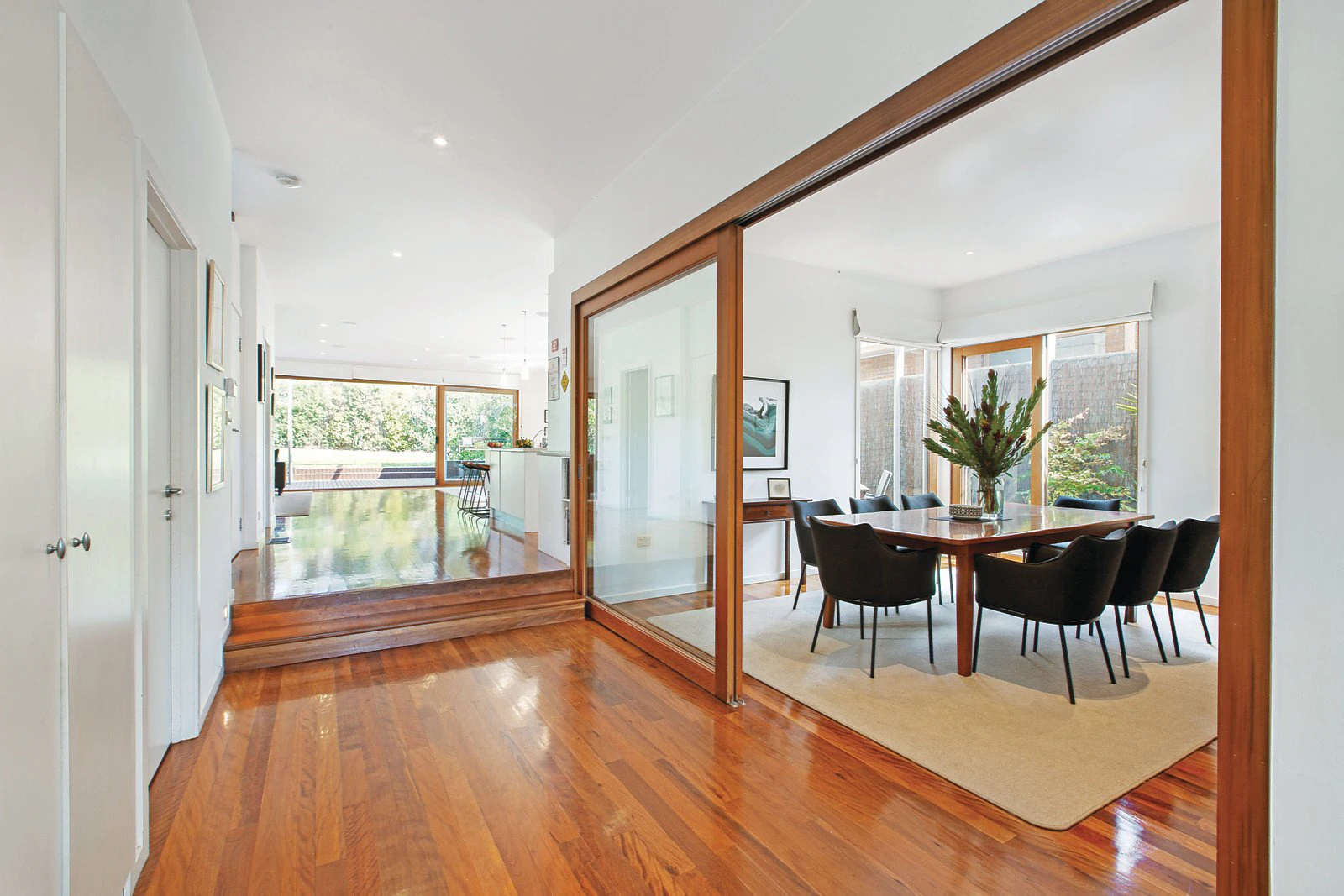 8 Francis Crescent, Glen Iris, VIC