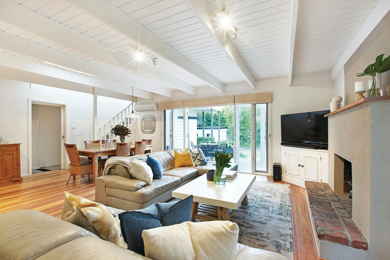 17 Hazeldine Road, Glen Iris, VIC