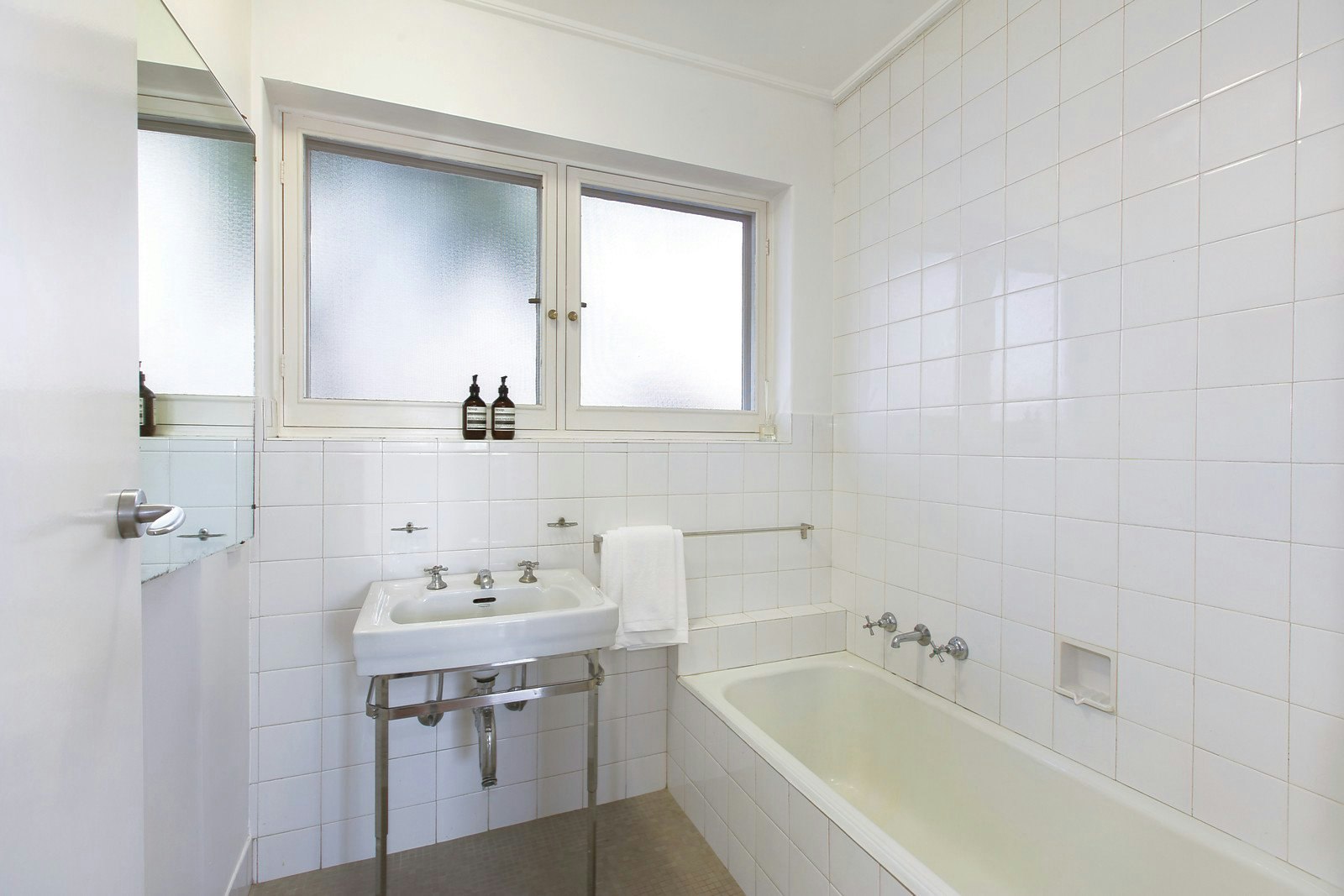 13 Dunlop Avenue, Kew, VIC