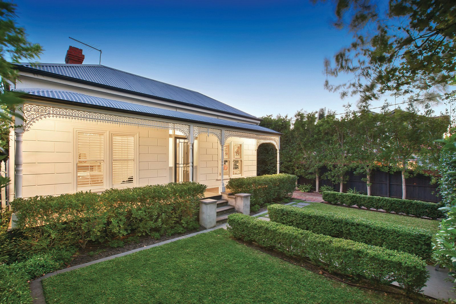 2 White Street, Glen Iris, VIC