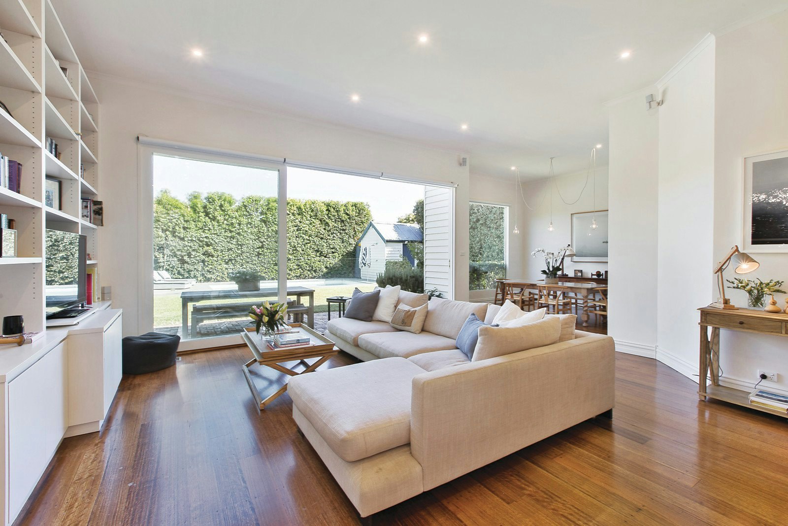 2 White Street, Glen Iris, VIC