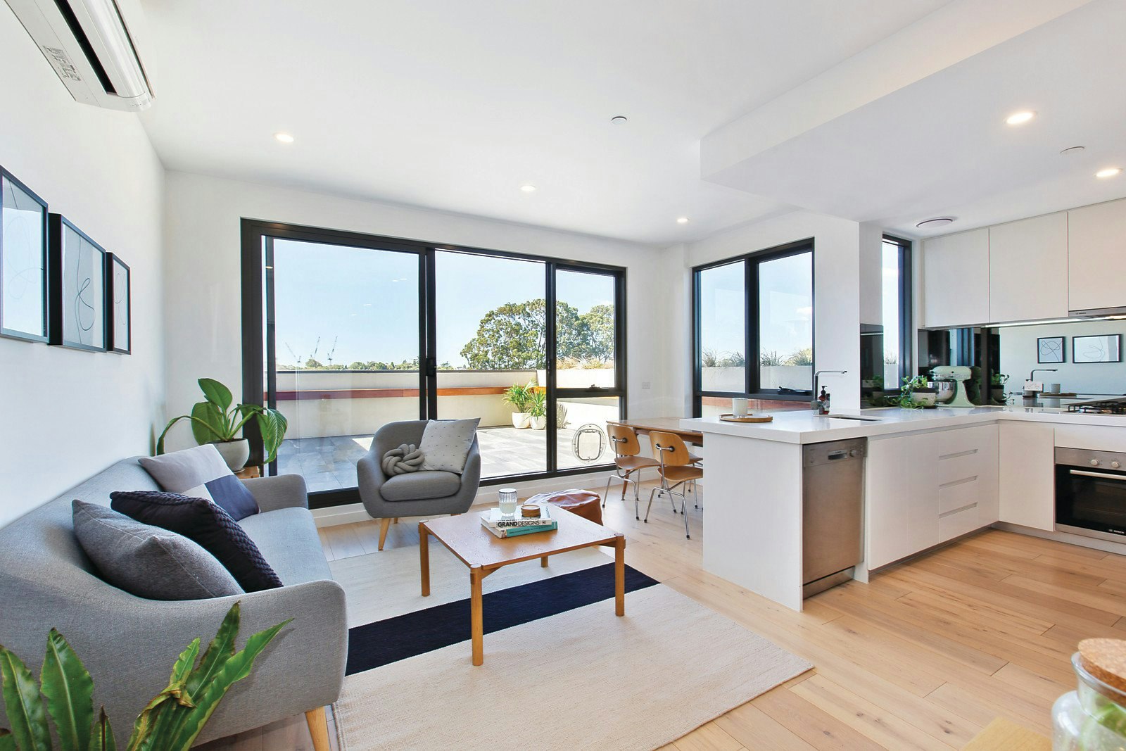 304/144 Hawthorn Road, Caulfield North, VIC