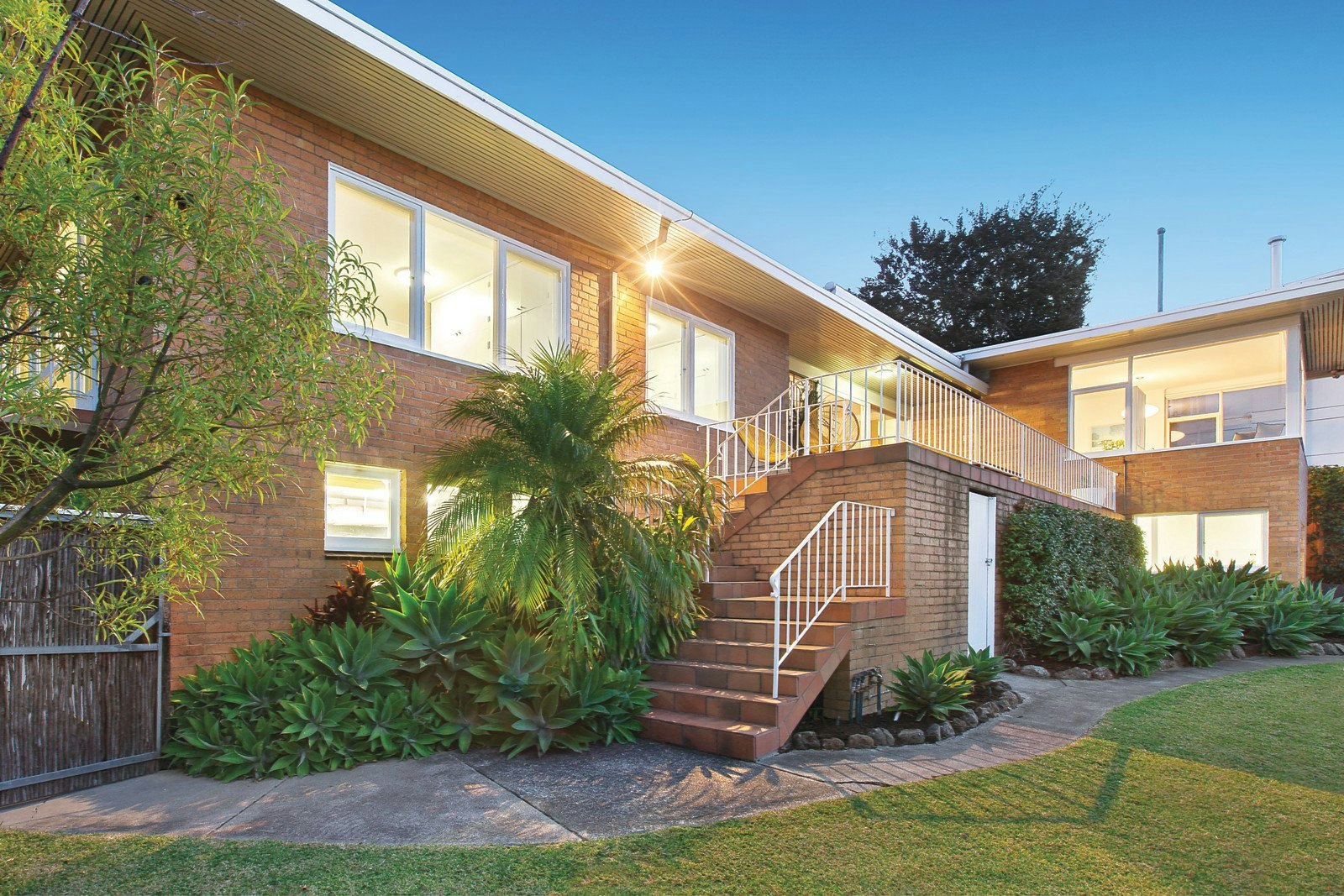 13 Dunlop Avenue, Kew, VIC