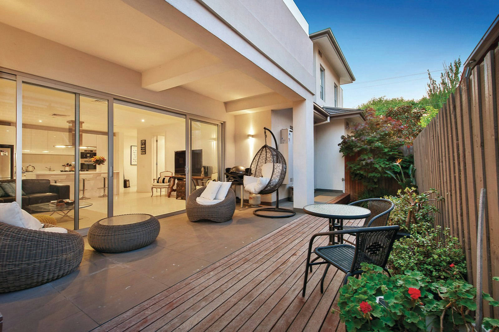 2/100 Burke Road, Malvern East, VIC