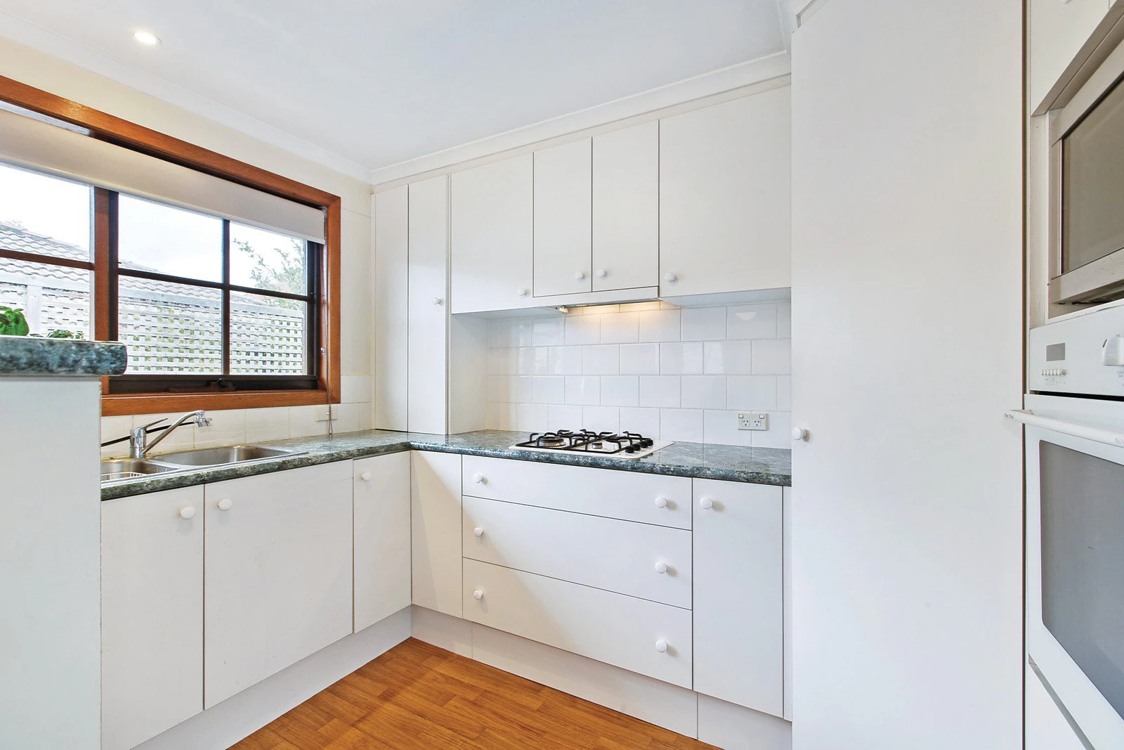 2/216 Wattle Valley Road, Camberwell, VIC