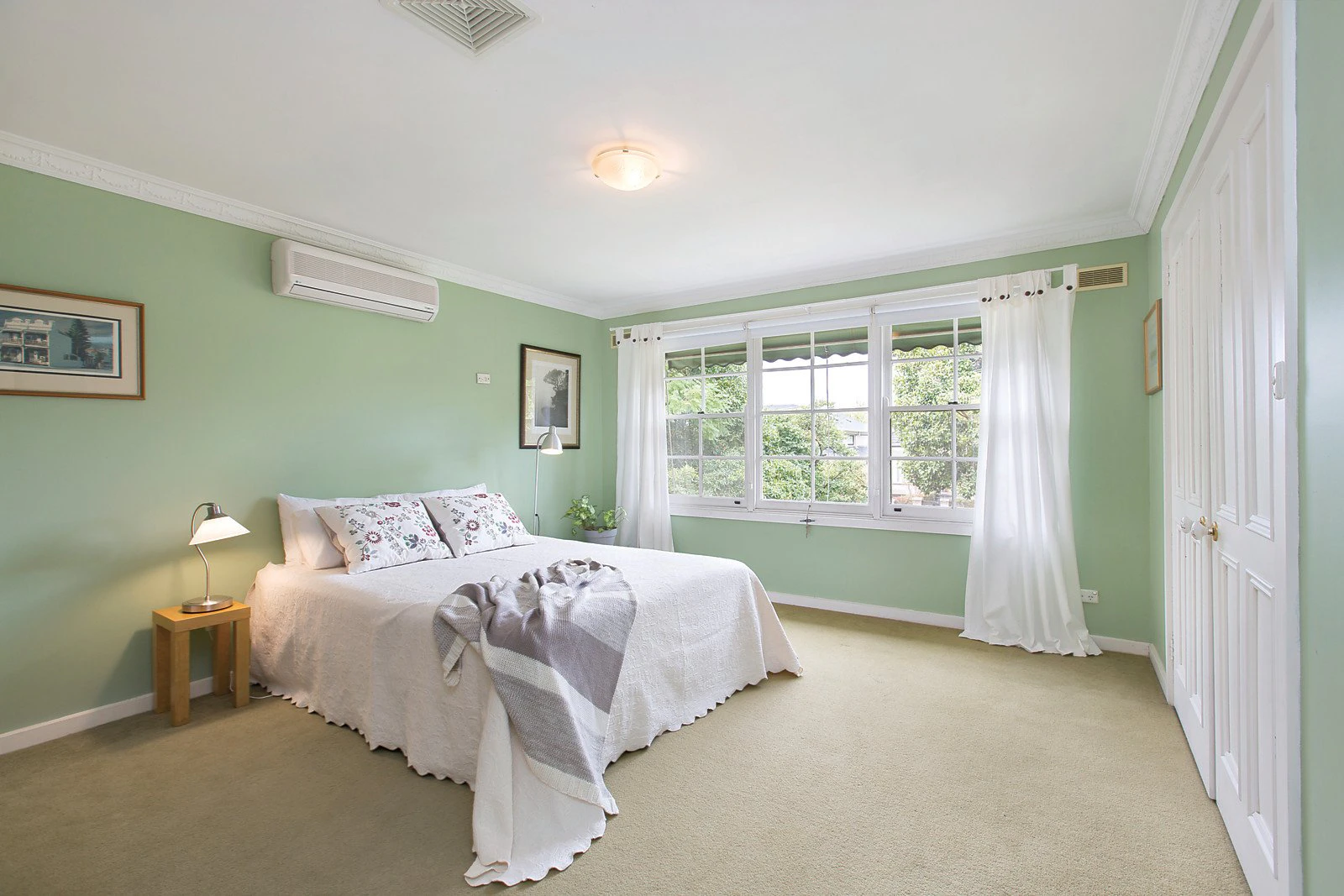 17 Ferncroft Avenue, Malvern East, VIC