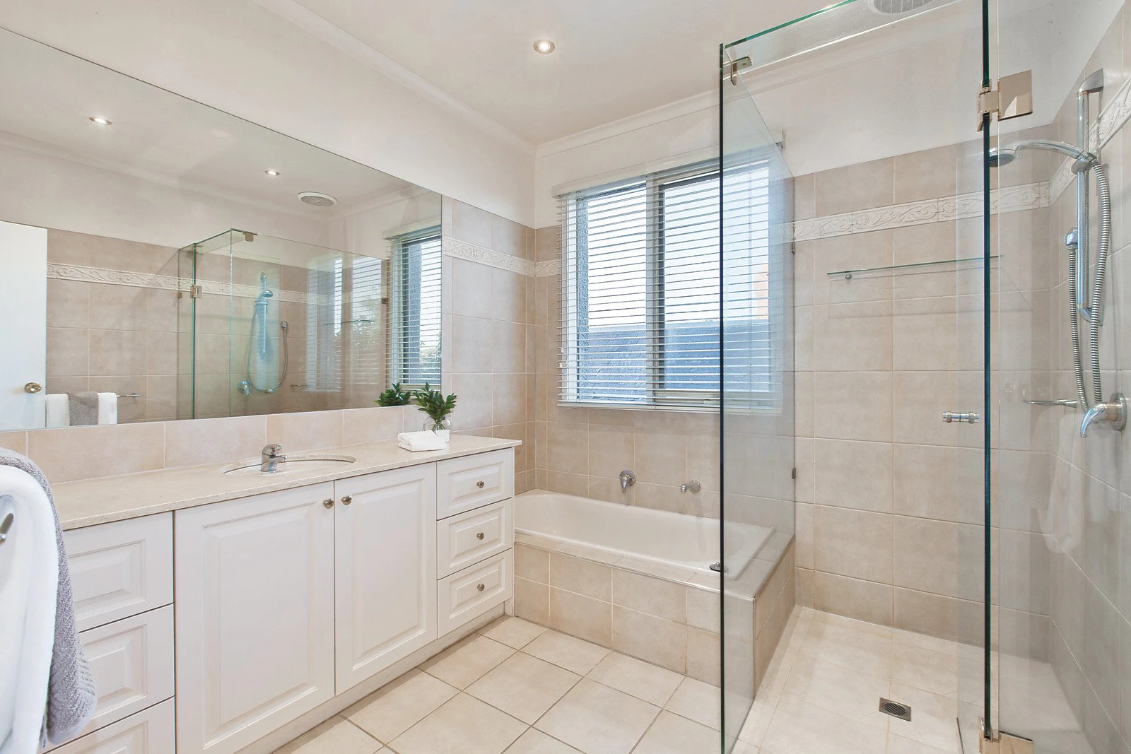 33 Broadway, Camberwell, VIC