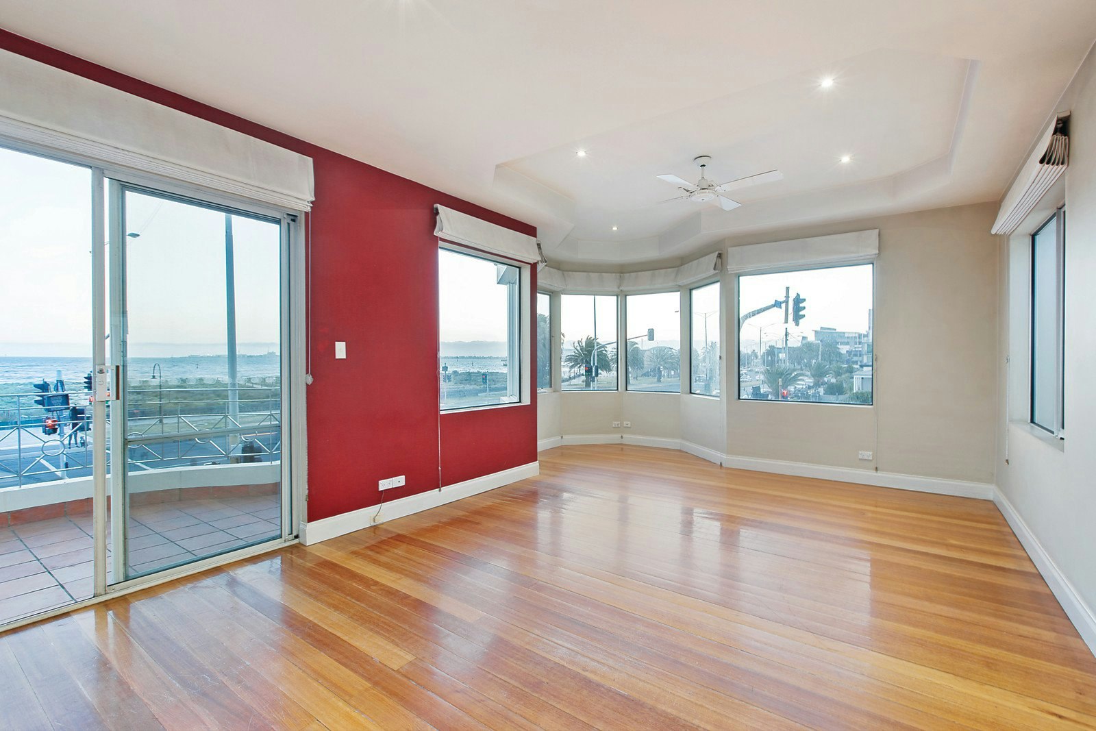 30 Beaconsfield Parade, Albert Park, VIC