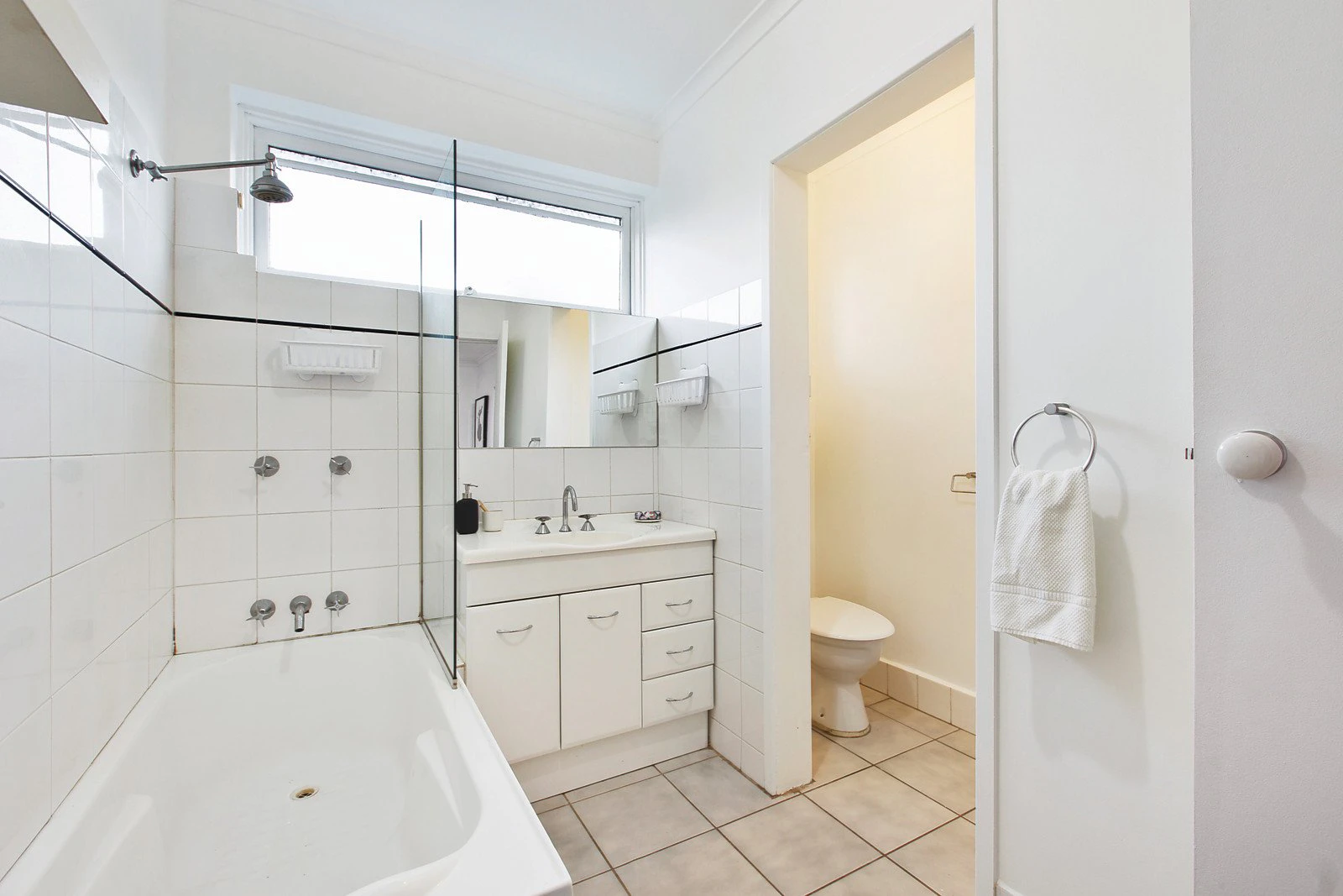 2/15 Darling Road, Malvern East, VIC