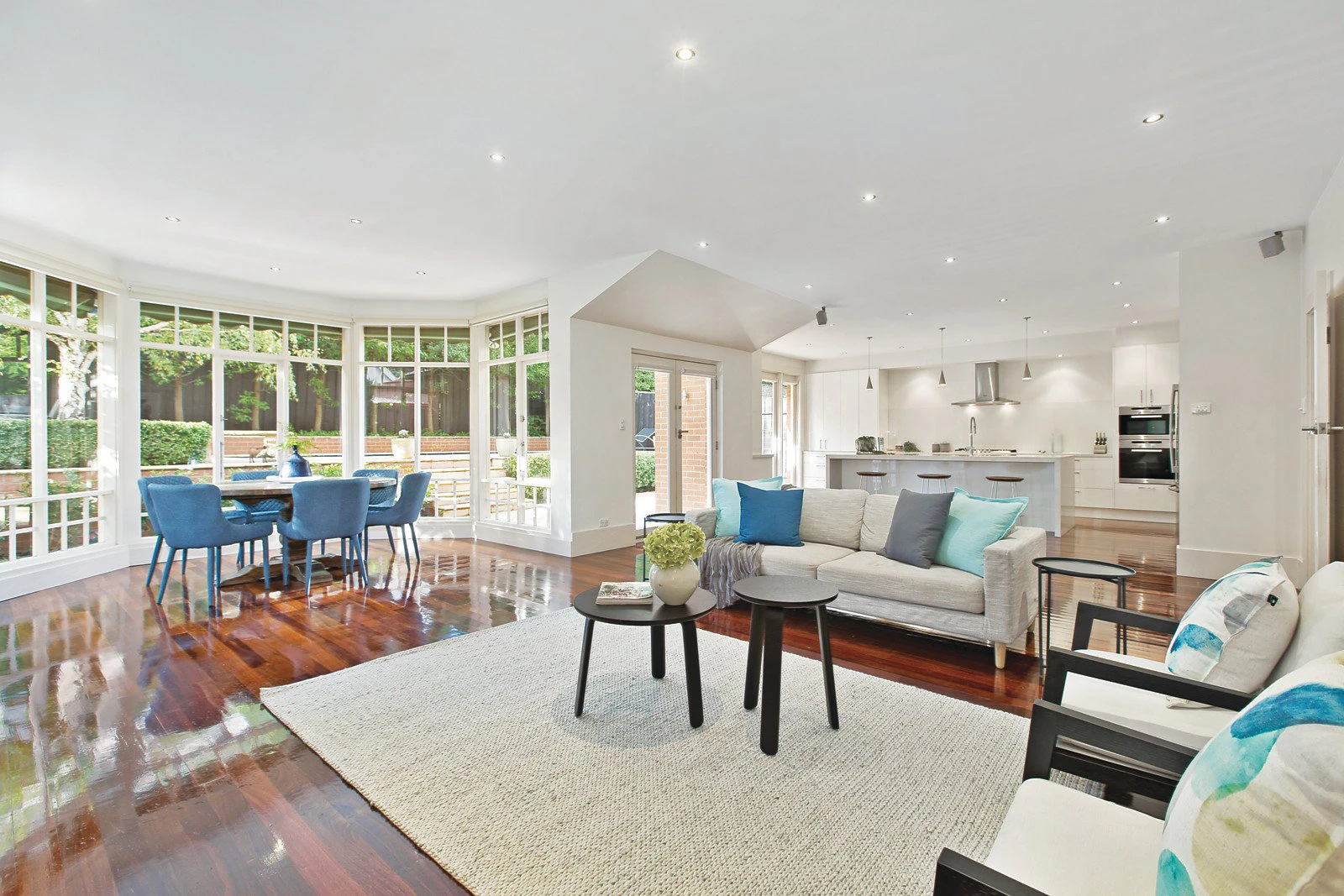 18 Miller Grove, Kew, VIC
