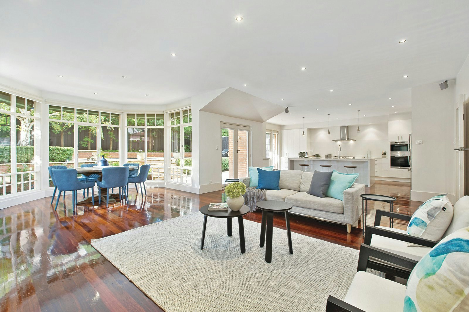 18 Miller Grove, Kew, VIC