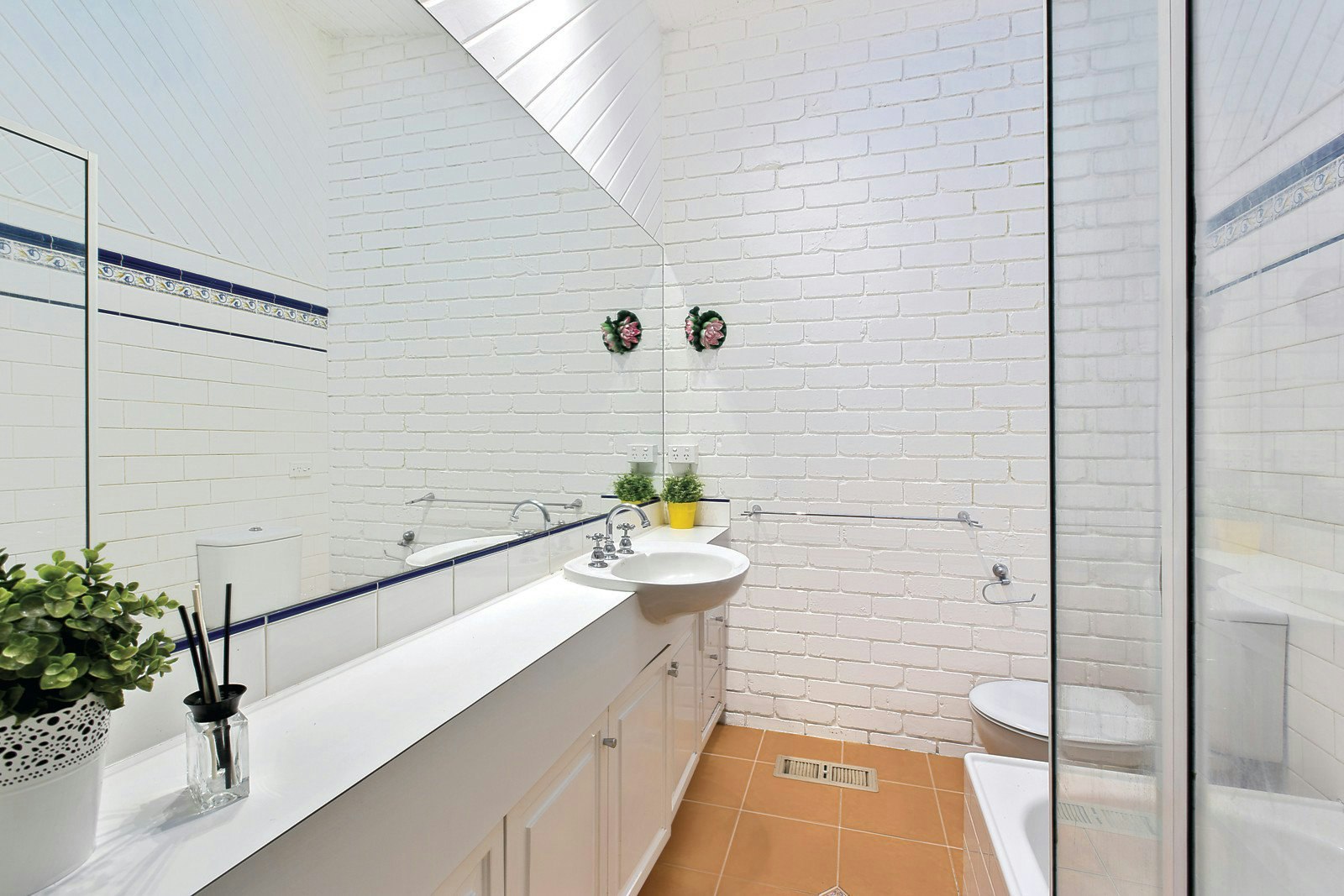 4 Tara Street, Hawthorn East, VIC