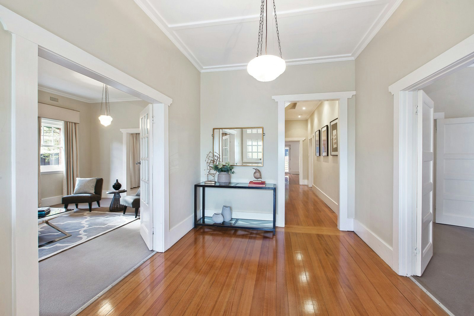 18 Miller Grove, Kew, VIC