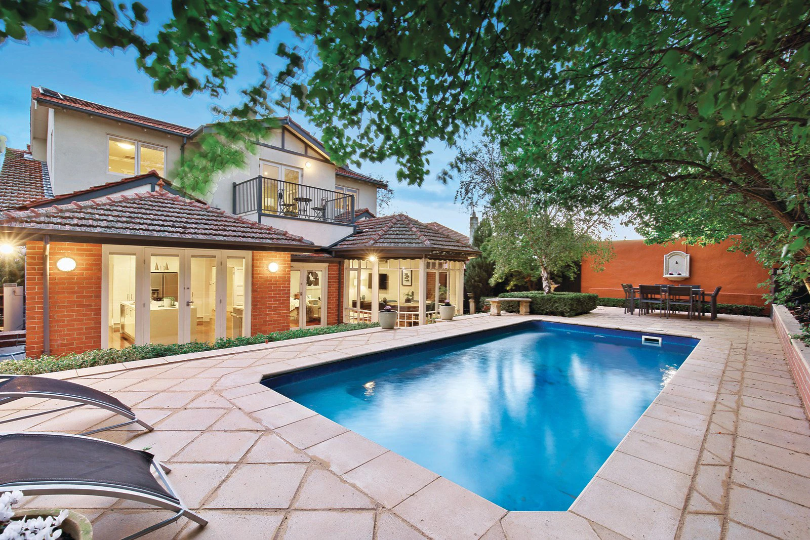 18 Miller Grove, Kew, VIC