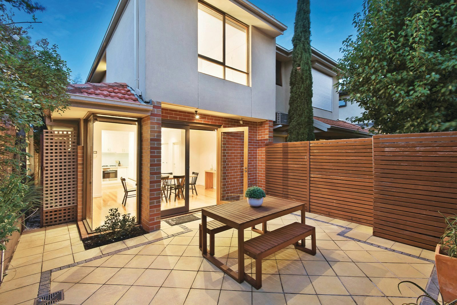 1/241 Tooronga Road, Glen Iris, VIC