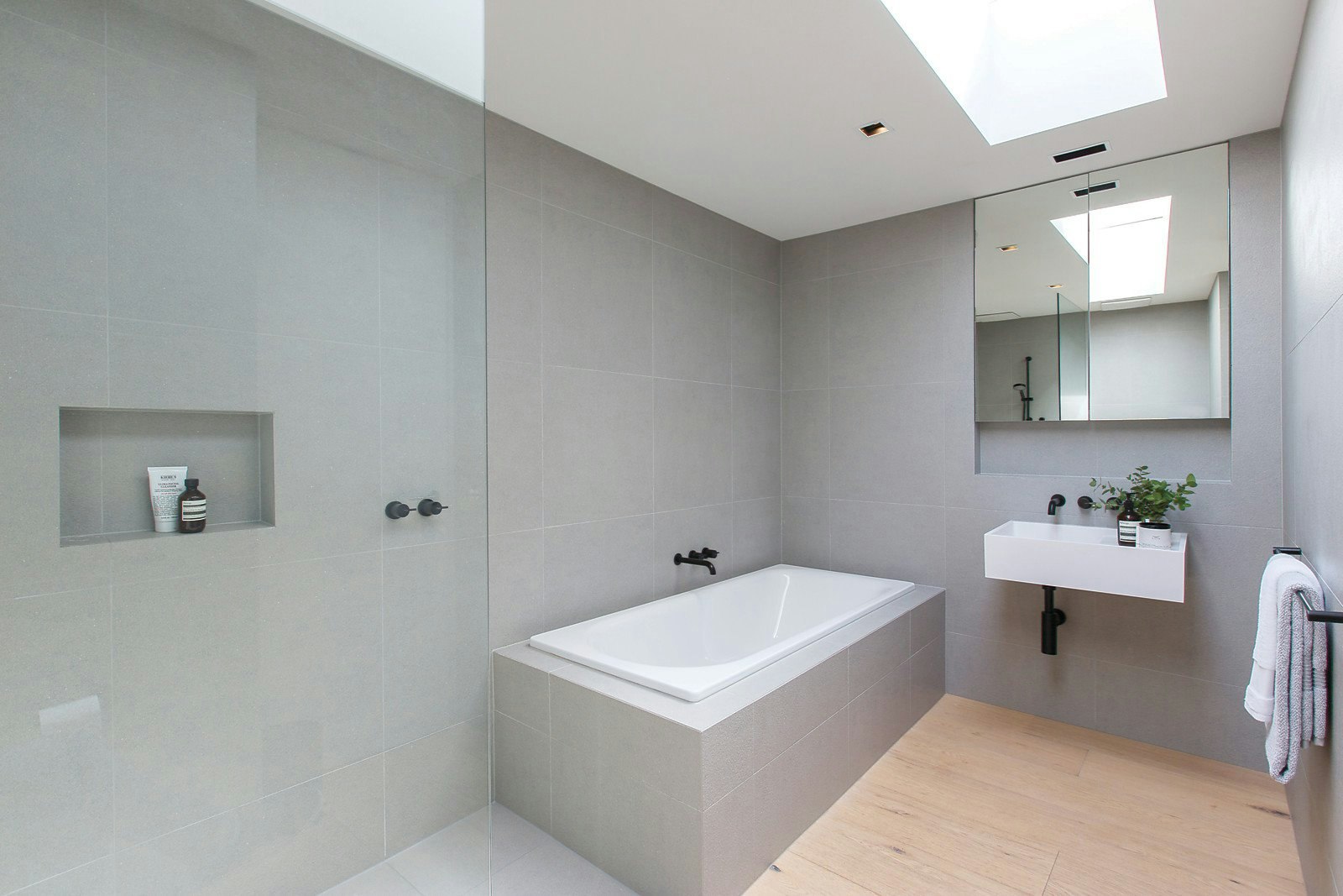 31 Wheatland Road, Malvern, VIC