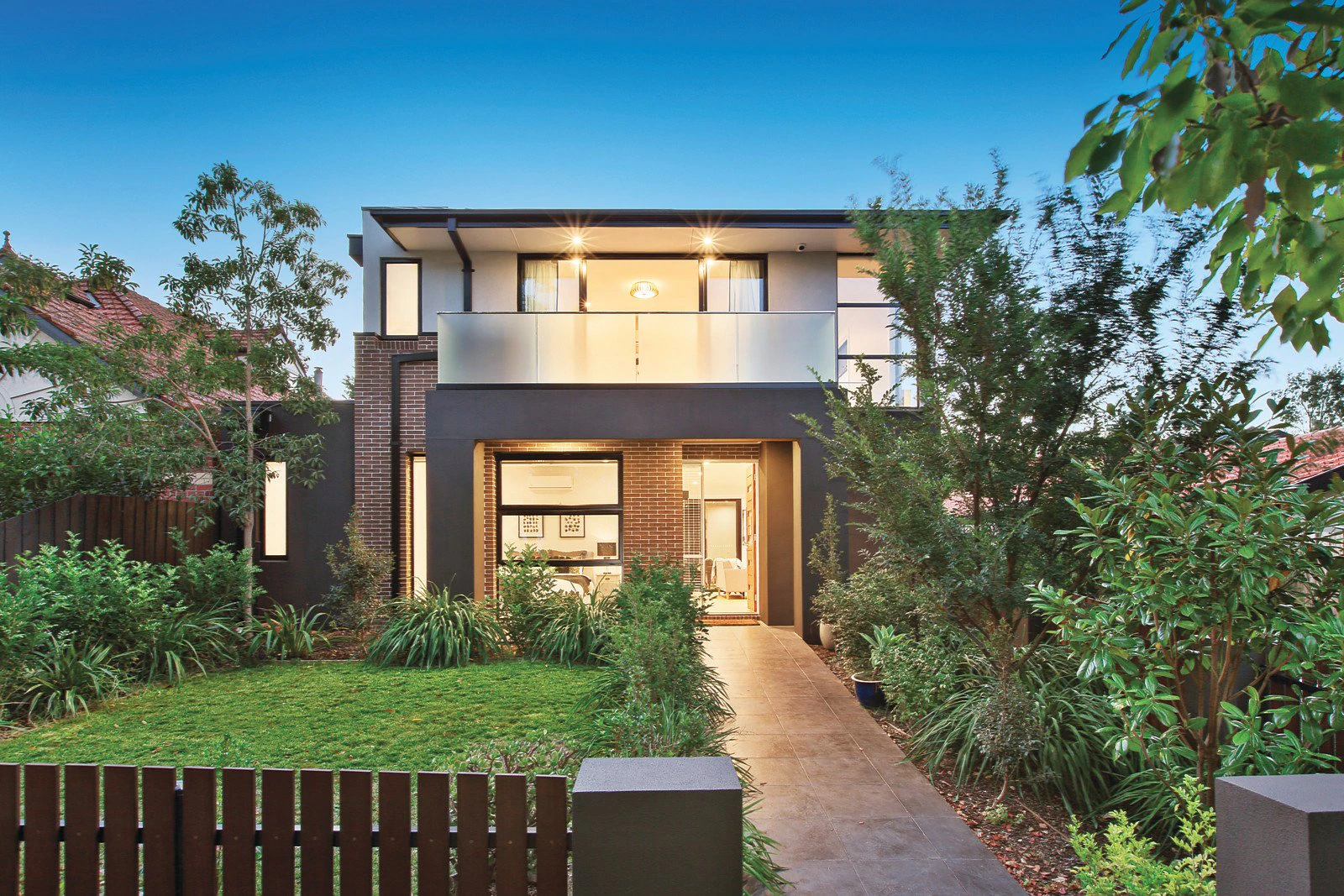 1/56 Athelstan Road, Camberwell, VIC
