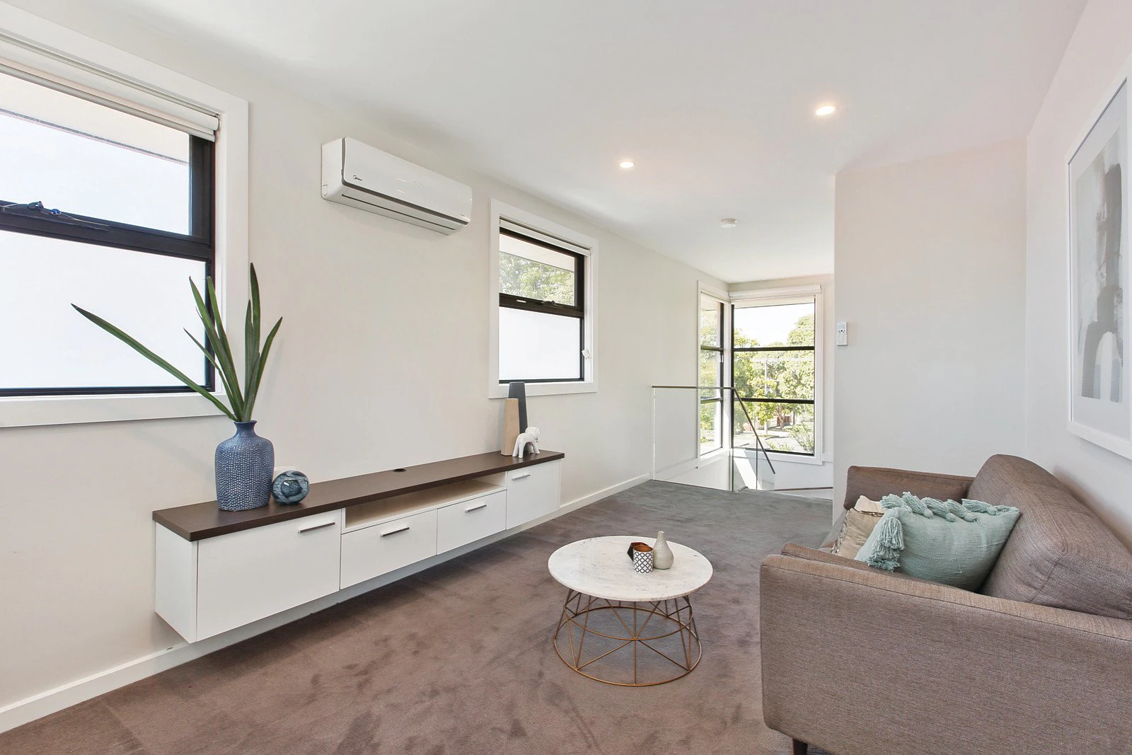 1/56 Athelstan Road, Camberwell, VIC