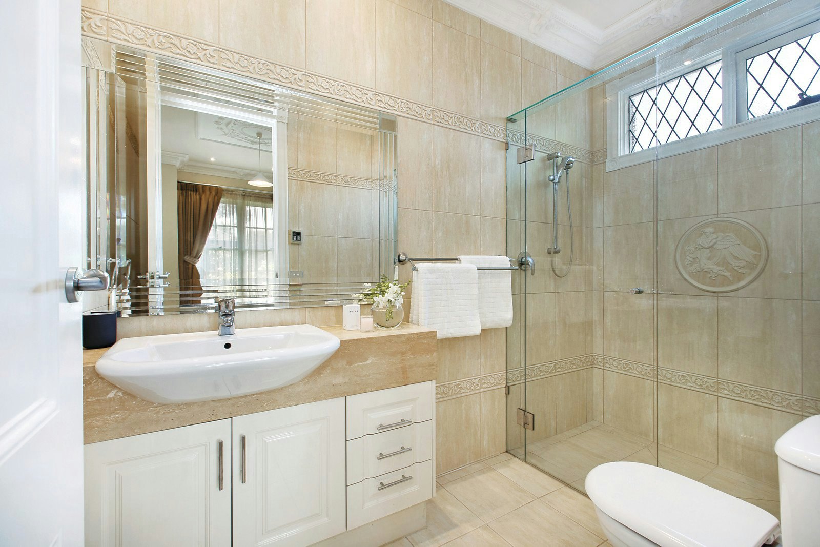 1/1 Gatis Street, Glen Iris, VIC