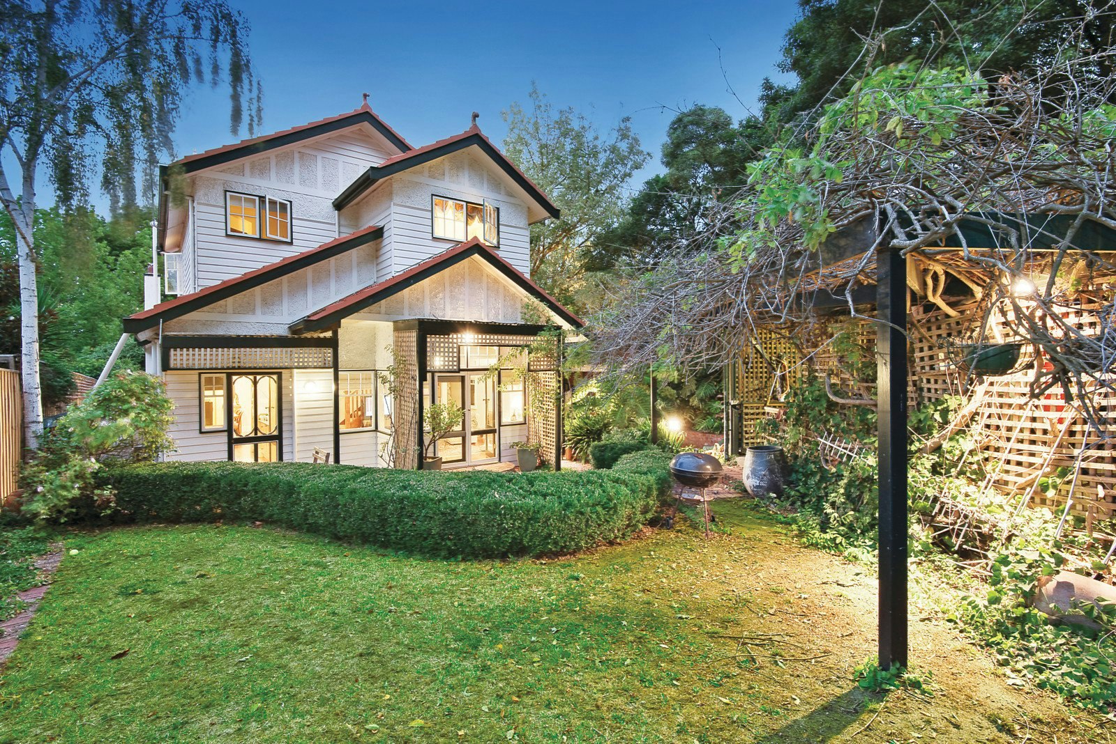 25 Erasmus Street, Surrey Hills, VIC