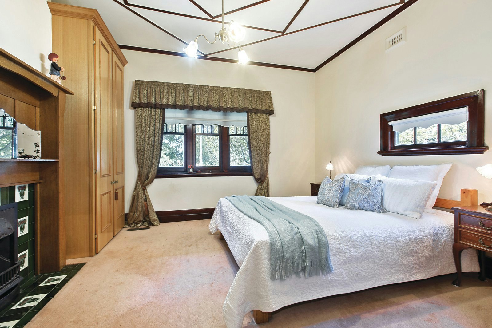 25 Erasmus Street, Surrey Hills, VIC